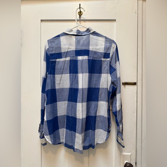 Old Navy classic blue and white plaid button-down | Size L - Picture 2 of 4
